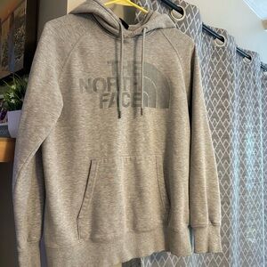 The North Face Heather Gray Pullover Hoodie